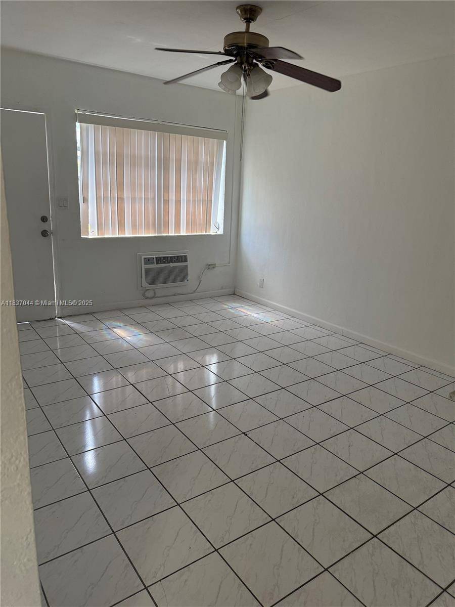 Hollywood, FL 33020,1845 Pembroke Rd #2-11