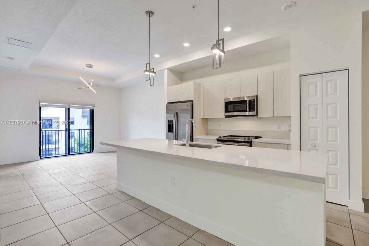 Doral, FL 33178,7855 NW 104th Ave #33