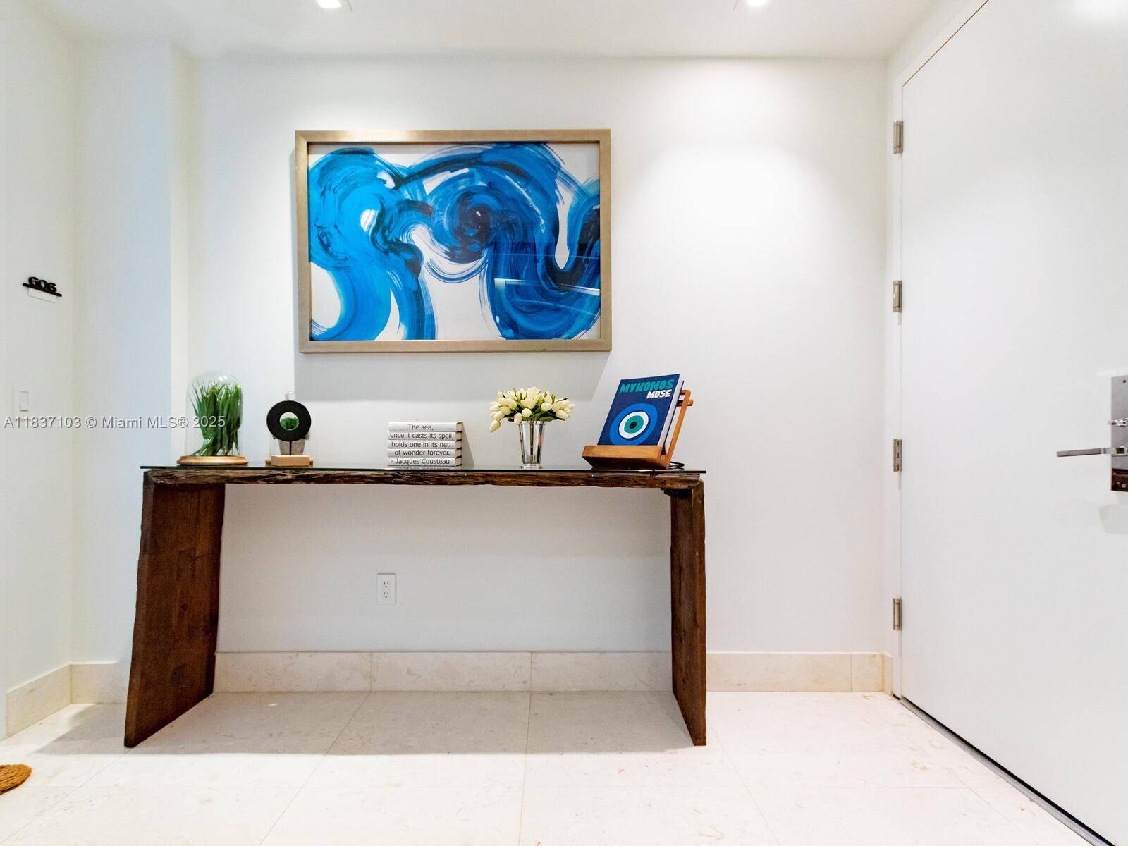 Key Biscayne, FL 33149,360 Ocean Dr #606S