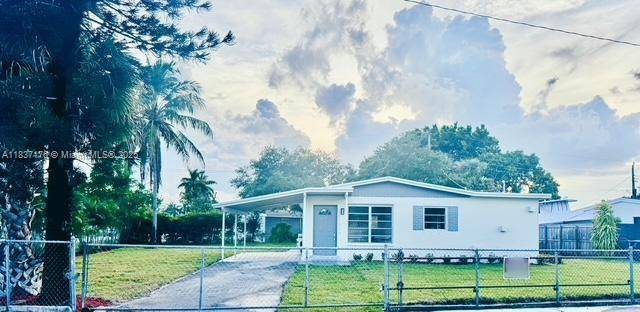Miami Gardens, FL 33055,17340 NW 52nd Pl