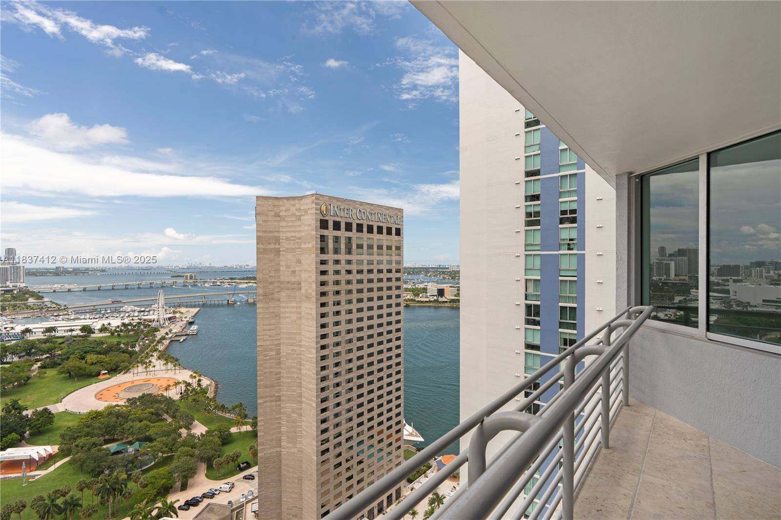 Miami, FL 33131,325 S Biscayne Blvd #3322