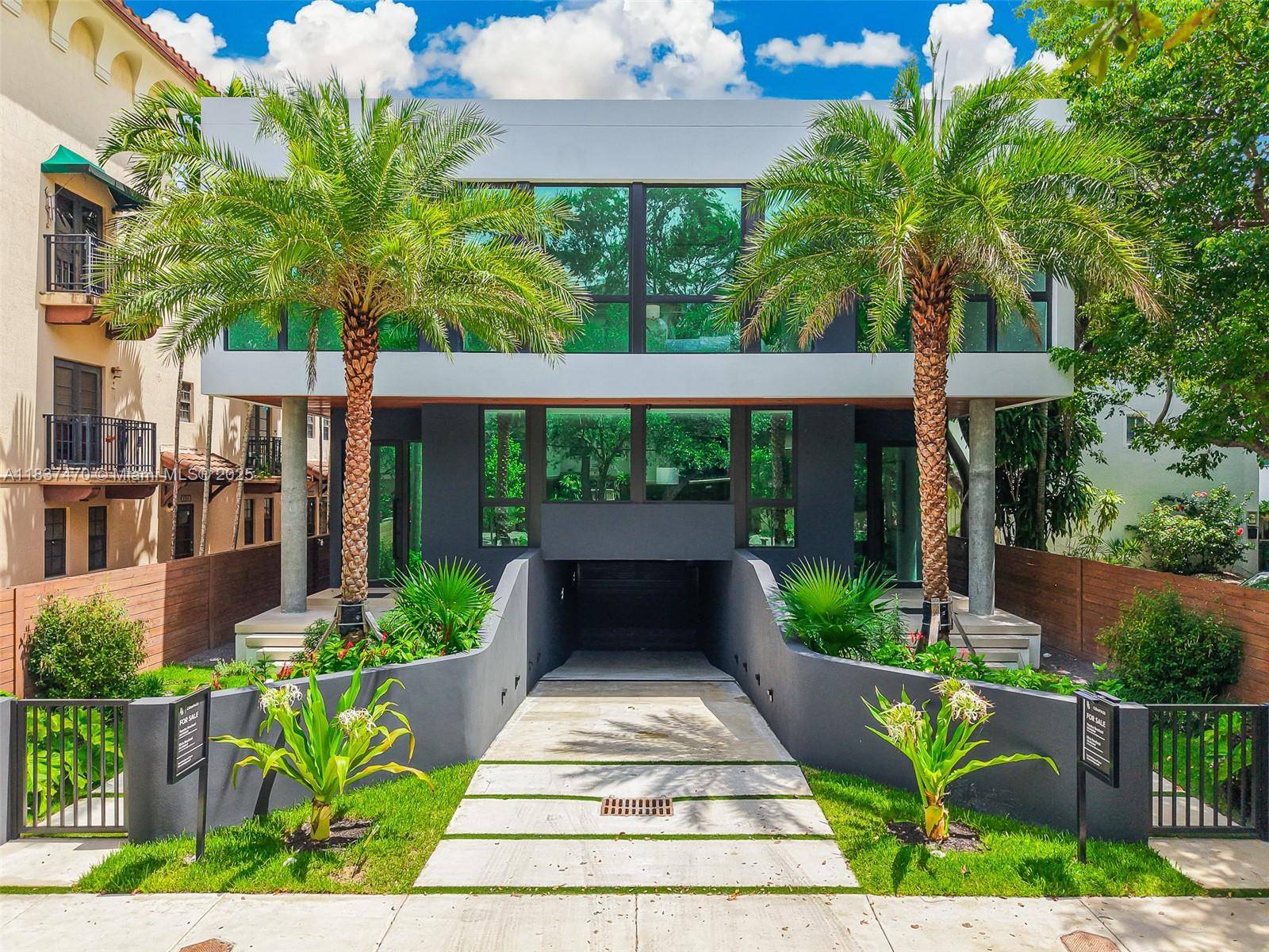 Miami, FL 33133,2824 Coconut Ave #2824