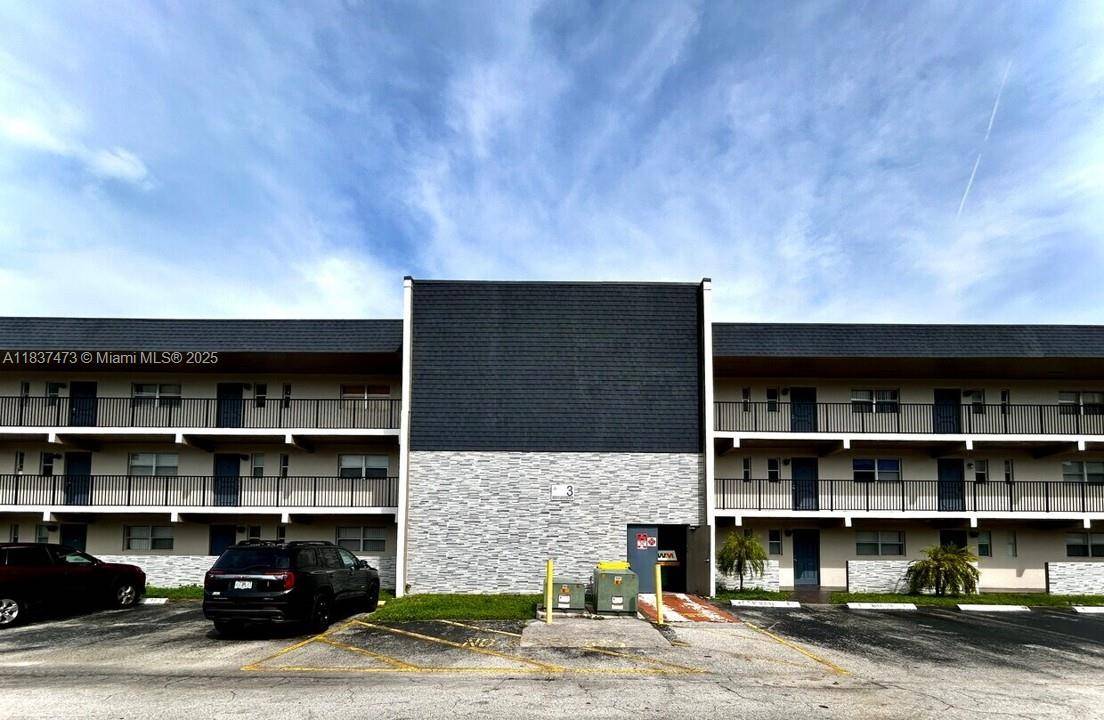 Tamarac, FL 33321,8020 N Colony Cir N #202