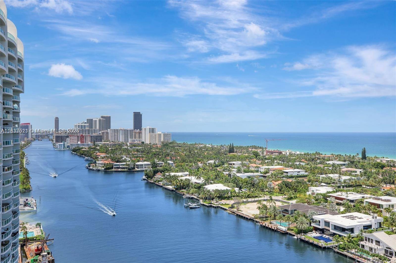 Aventura, FL 33180,20191 E Country Club Dr #2206