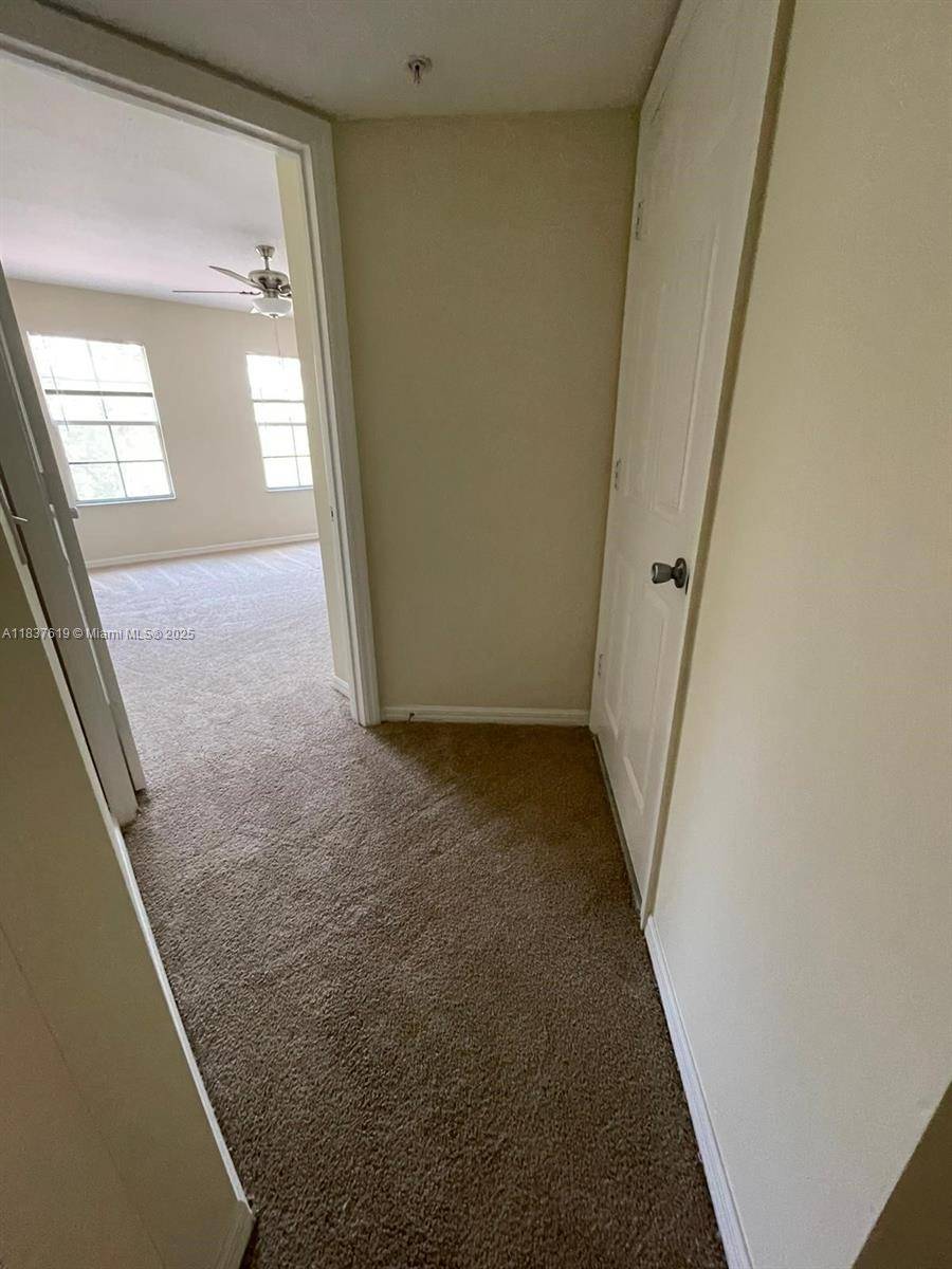 West Palm Beach, FL 33409,4180 San Marino Blvd #303