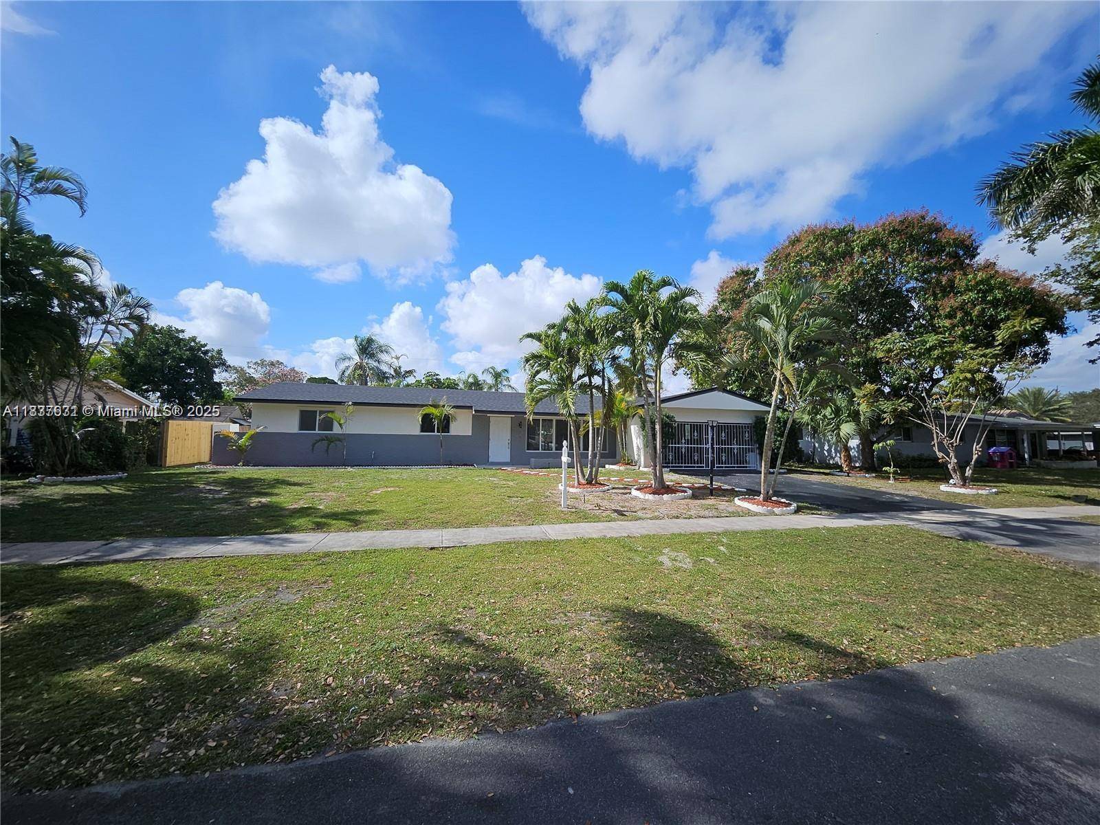 Plantation, FL 33317,221 SW 53rd Ave