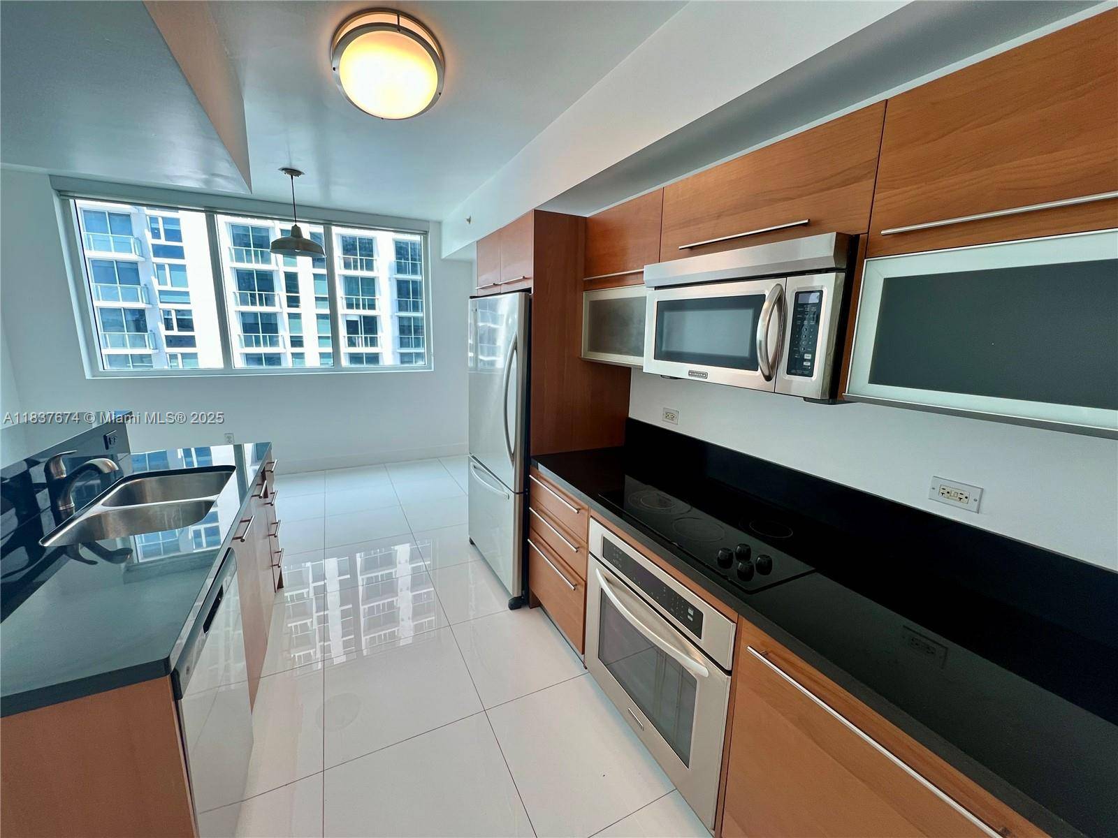Miami, FL 33132,253 NE 2nd St #1808
