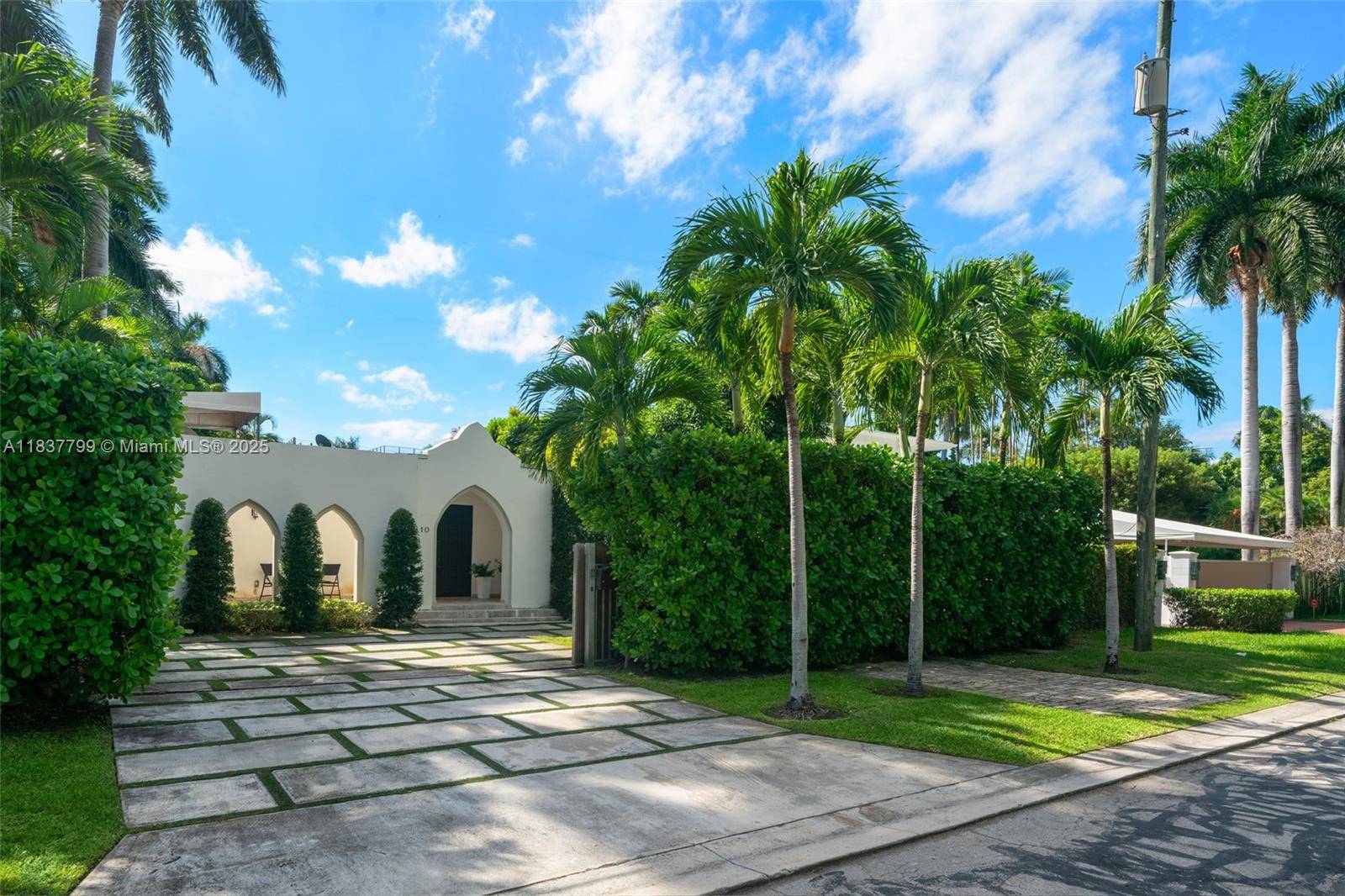 Miami Beach, FL 33139,110 3rd San Marino Ter #n/a