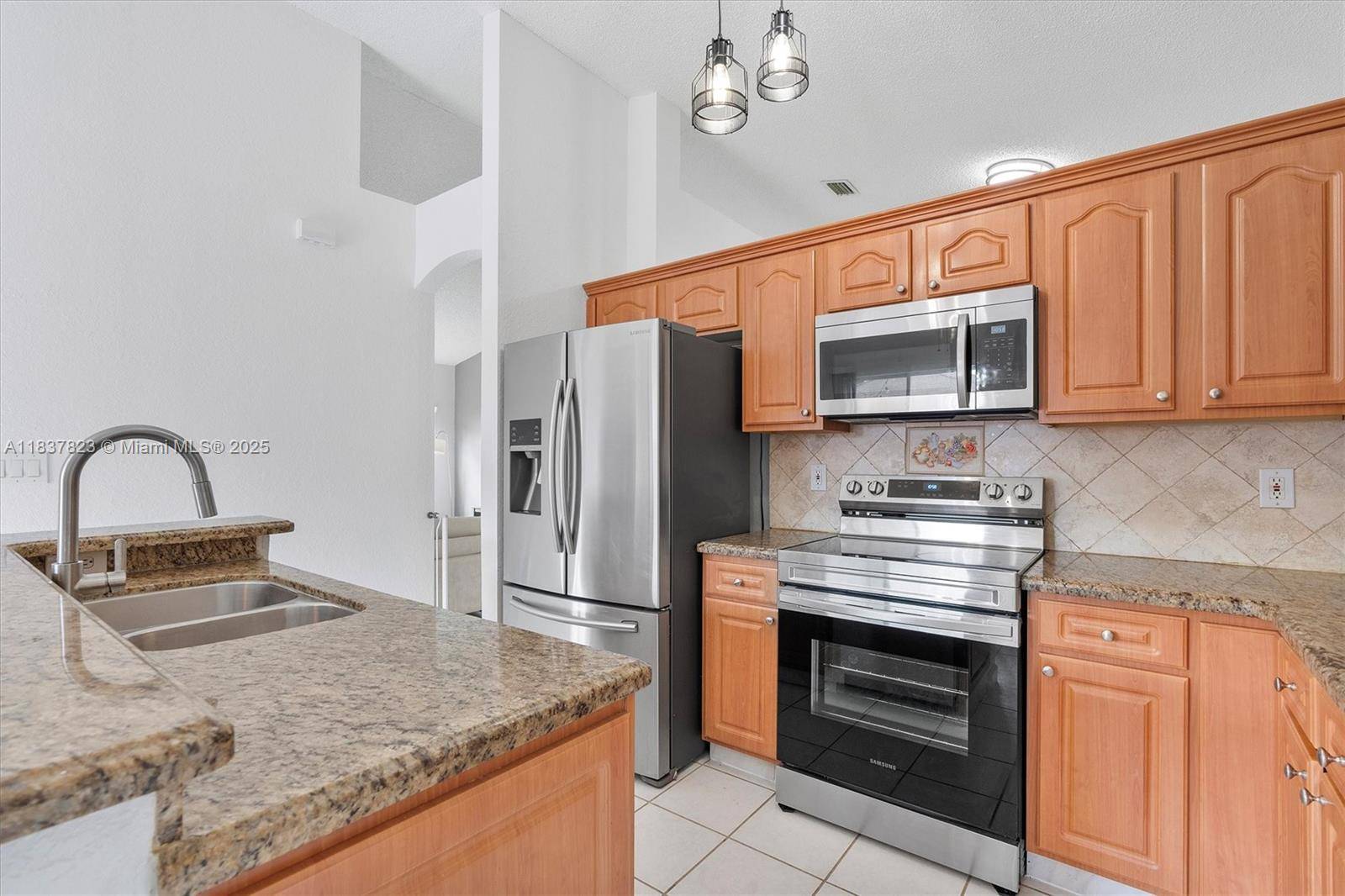 Miami, FL 33196,10273 SW 162nd Ct