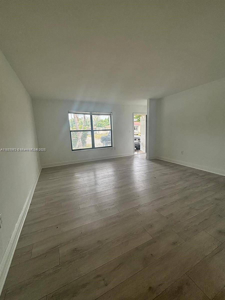 Miami, FL 33161,11741 NE 14th Ave #11743
