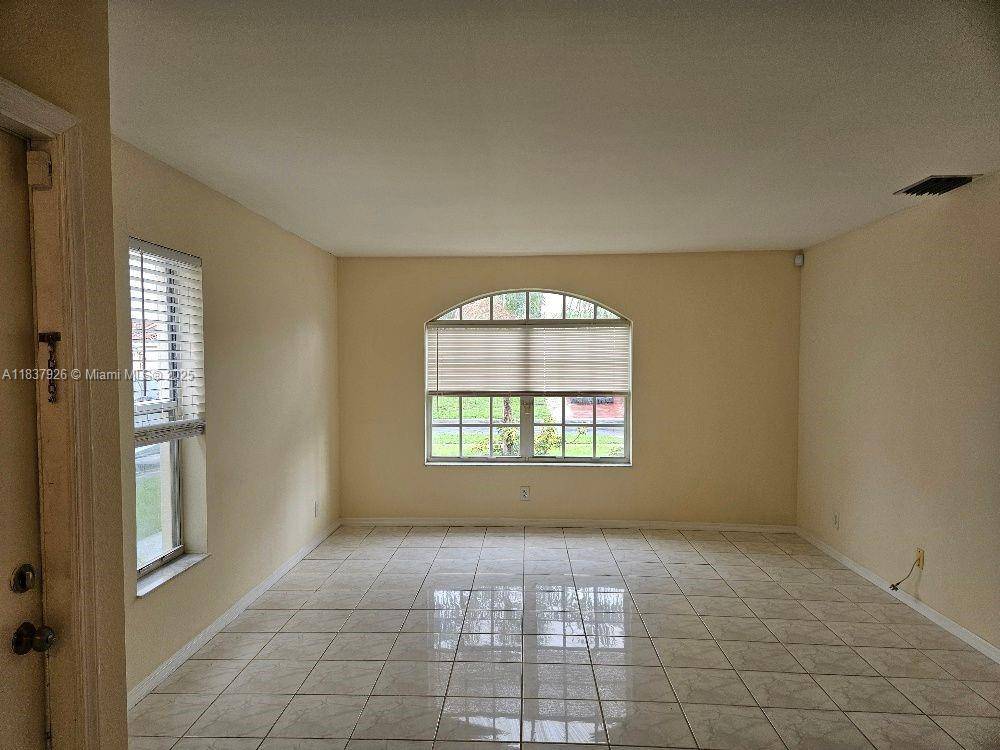 Lake Worth, FL 33467,6831 Big Pine Key St #0