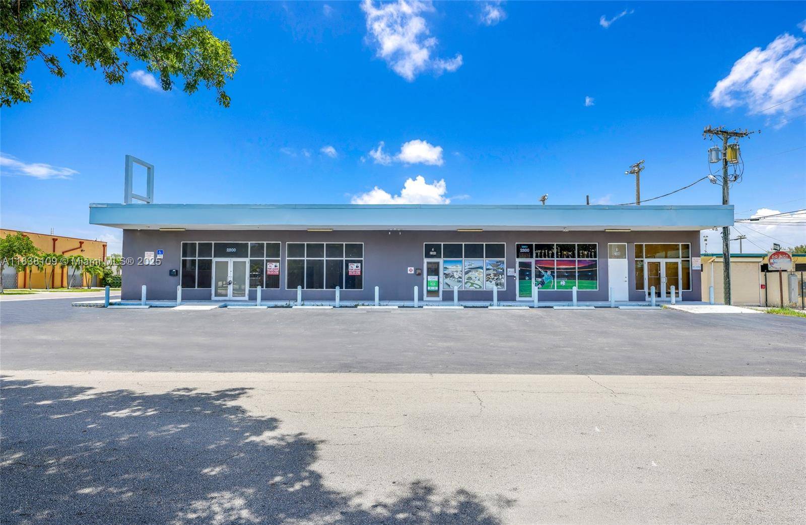Hollywood, FL 33020,2300 N 23rd Ave
