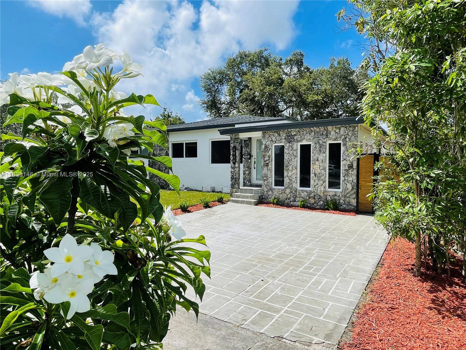 North Miami Beach, FL 33162,1930 NE 178th St