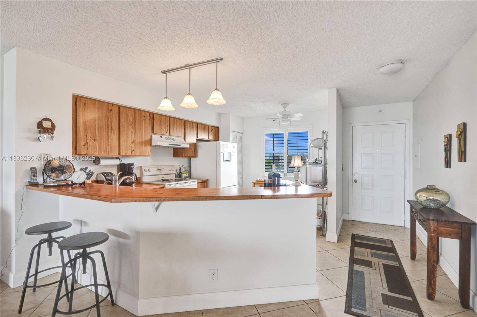 Pompano Beach, FL 33069,2215 Cypress Island Dr #707