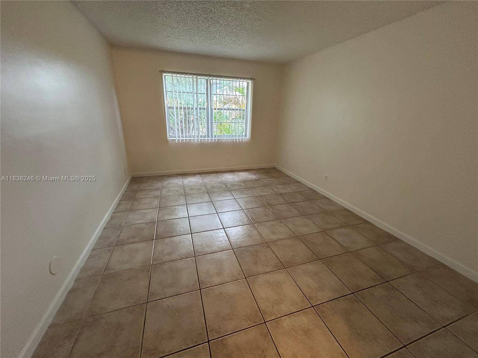 Deerfield Beach, FL 33064,4384 NW 9th Ave #20-2C