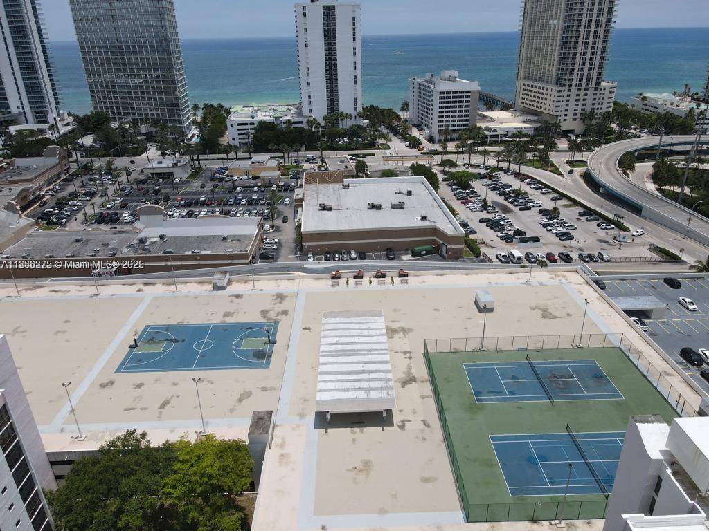 Sunny Isles Beach, FL 33160,16919 N Bay Rd #919