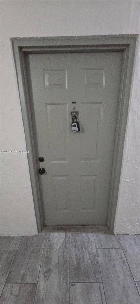 Cutler Bay, FL 33189,8260 SW 210th St #305