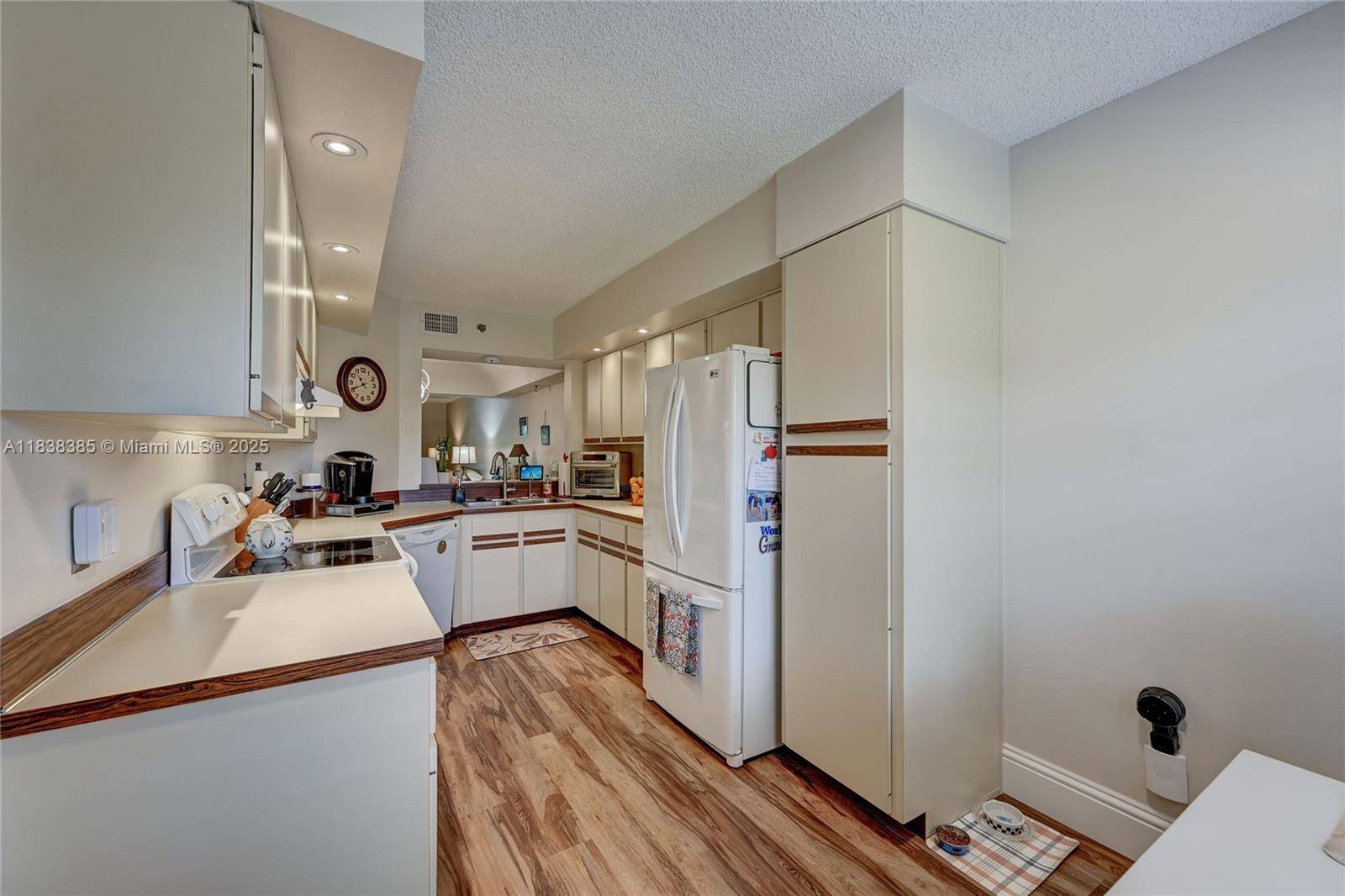 Boca Raton, FL 33428,23344 Carolwood Ln #303