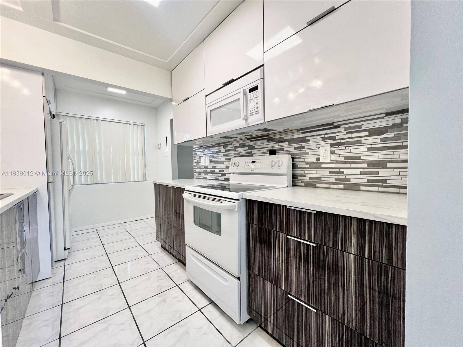 Tamarac, FL 33321,8450 Lagos De Campo Blvd #308