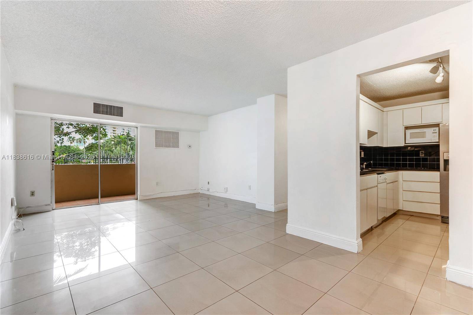 Miami, FL 33129,2201 Brickell Ave #22