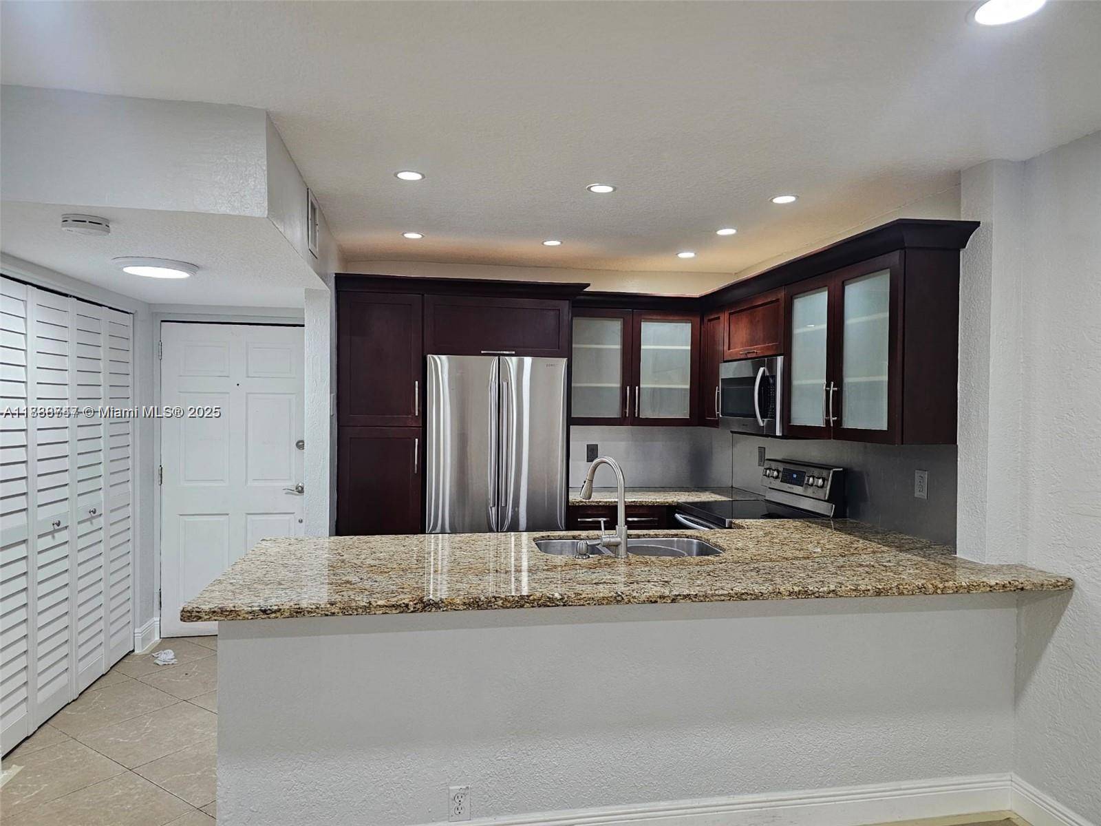 Coral Springs, FL 33065,4140 NW 90th Ave #202