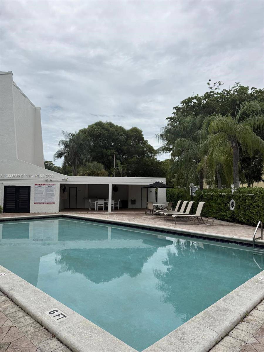 Miami, FL 33145,2160 SW 16th Ave #316