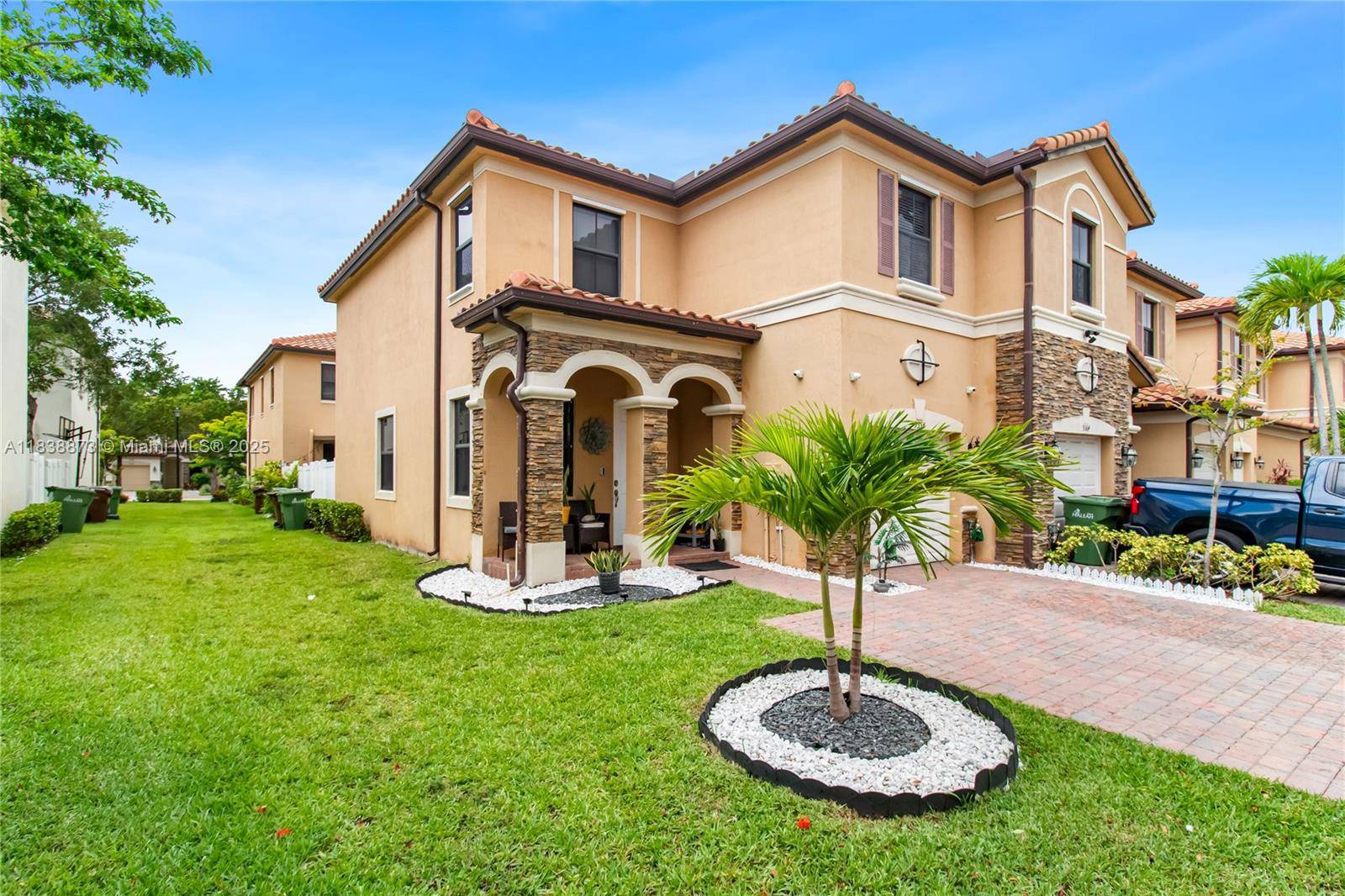 Hialeah, FL 33018,9358 W 33rd Way