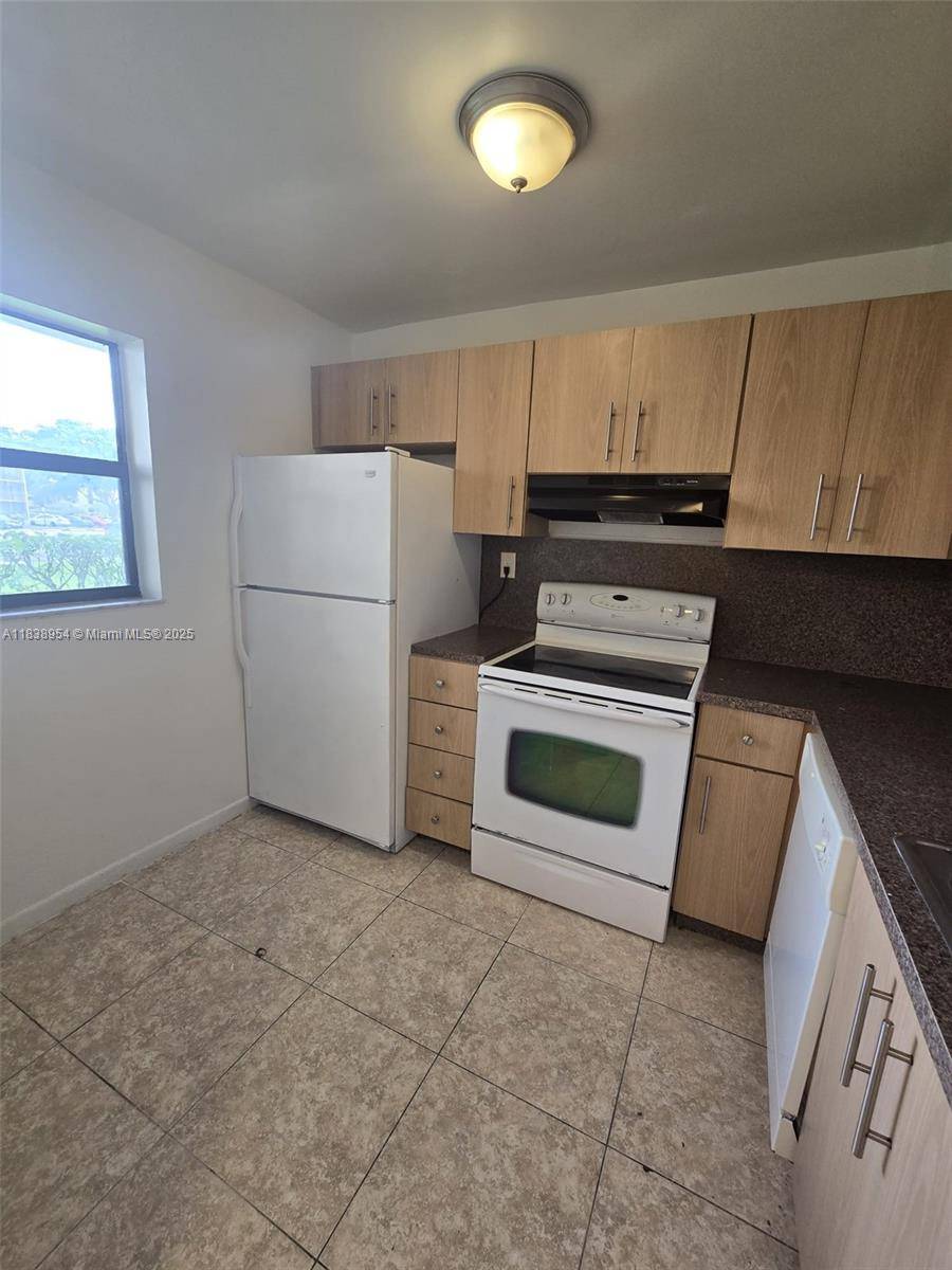 Miramar, FL 33025,8700 N Sherman Cir #108