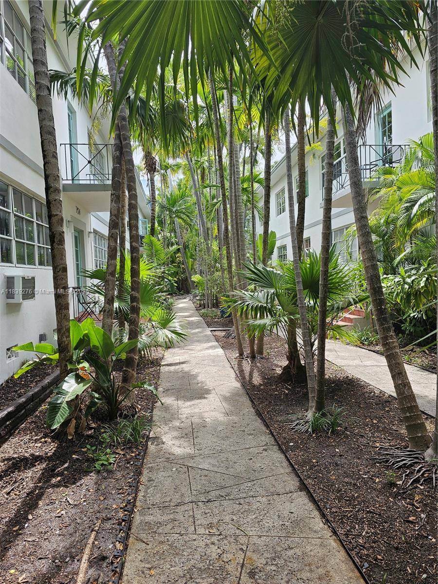 Miami Beach, FL 33139,Address not disclosed