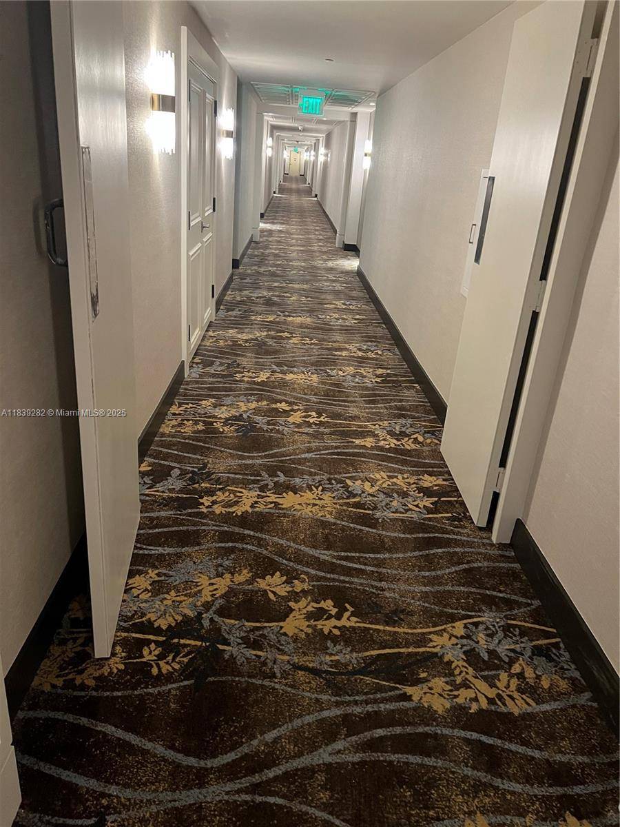 Bal Harbour, FL 33154,9801 Collins Ave #16U