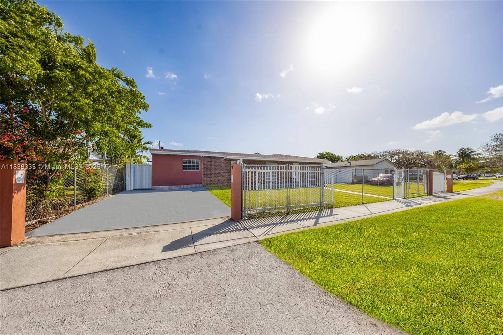 Cutler Bay, FL 33157,9985 Marlin Road