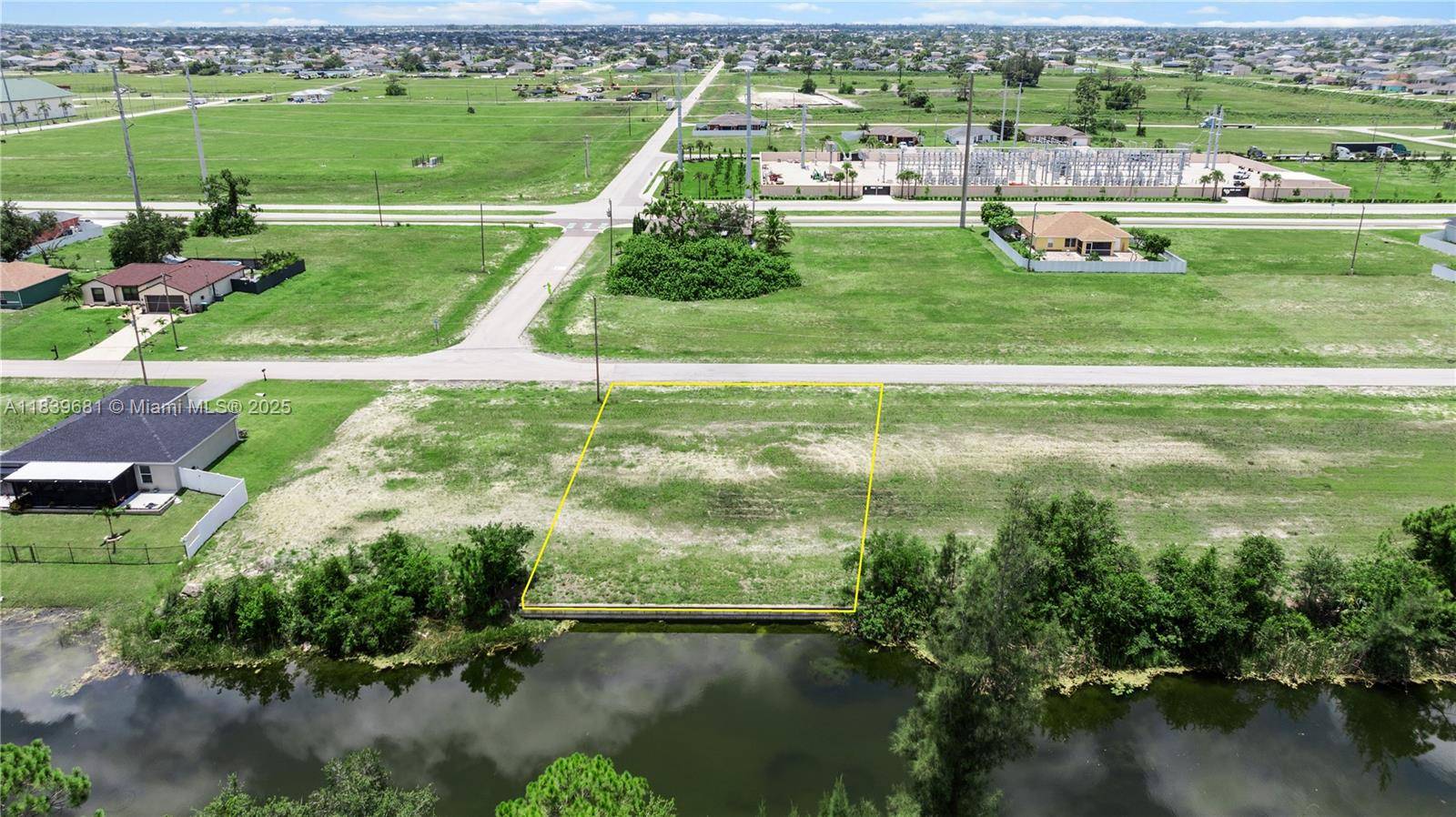Cape Coral, FL 33993,1403 NW 24th Ter