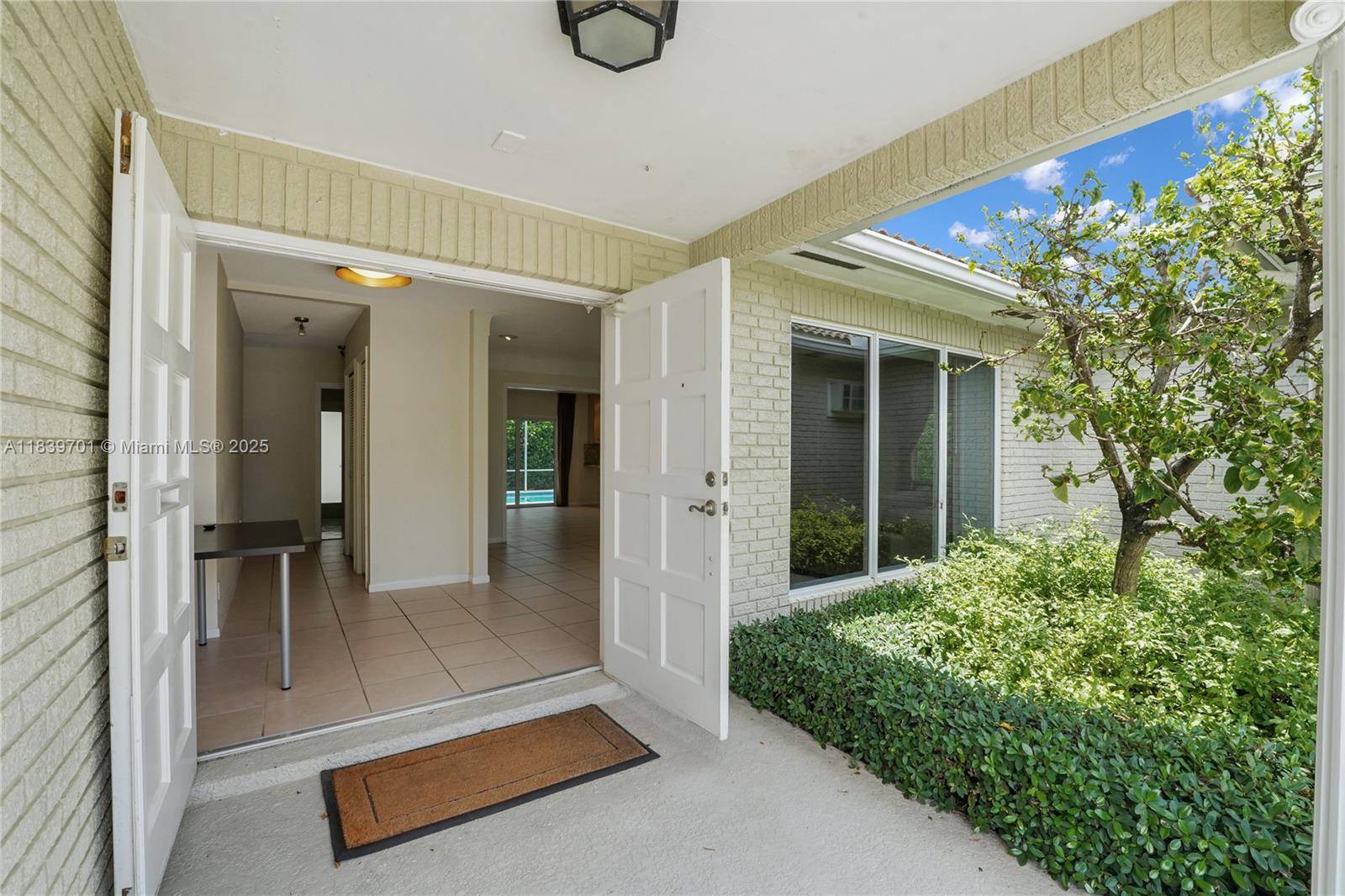 Boca Raton, FL 33432,2366 E Silver Palm Rd