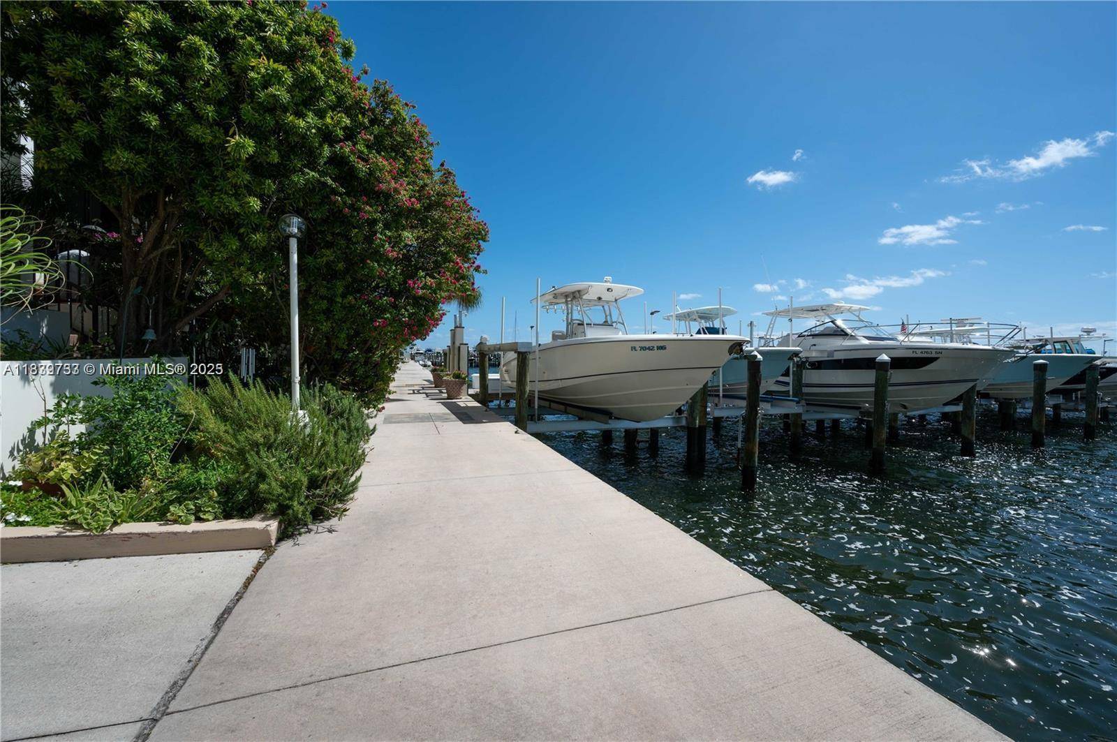 Miami, FL 33129,1925 Brickell Ave #D404
