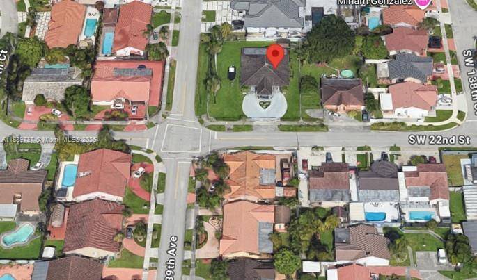 Miami, FL 33175,13895 SW 22nd St