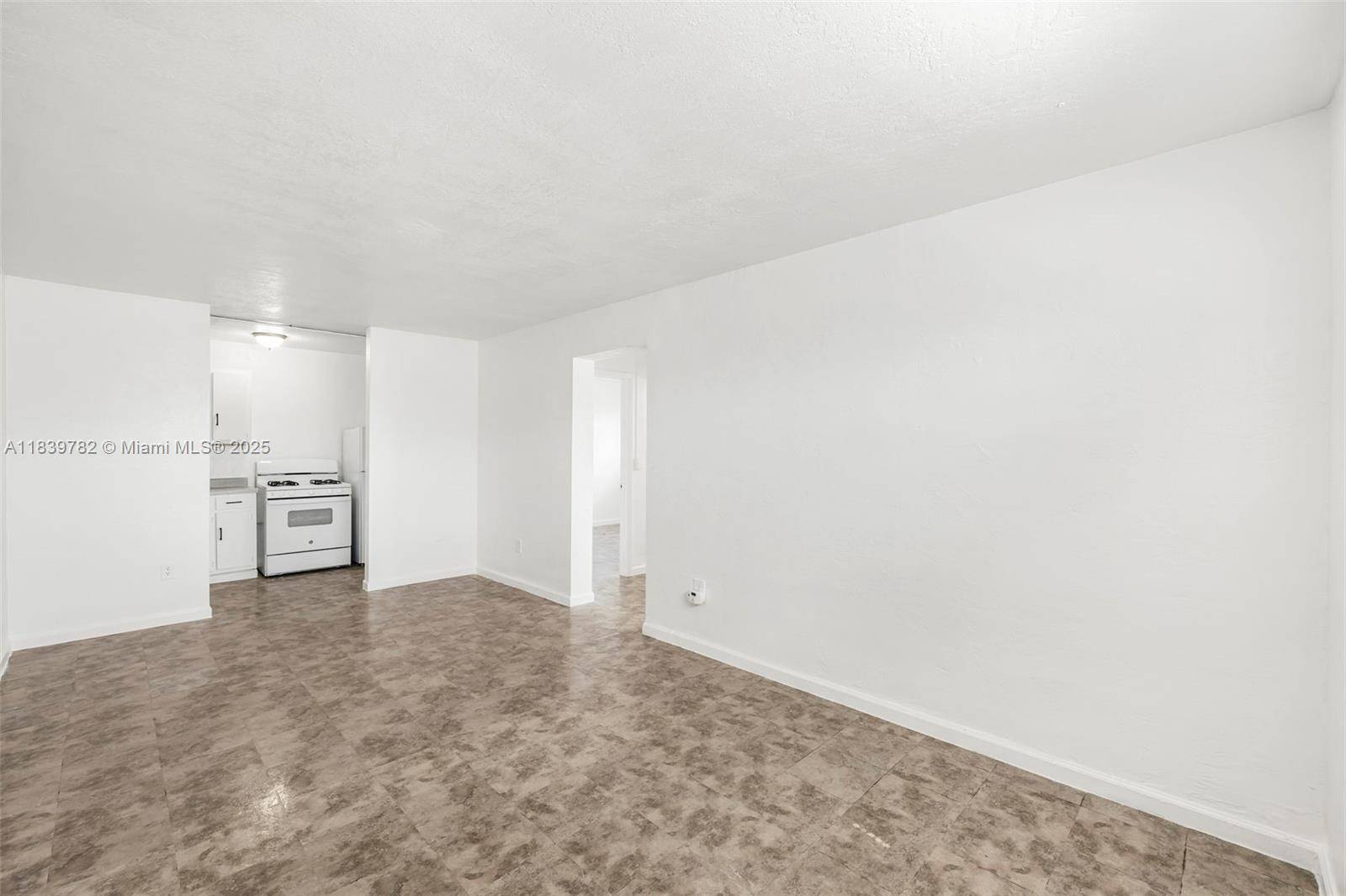 Miami, FL 33135,126 SW 18th Ave #5