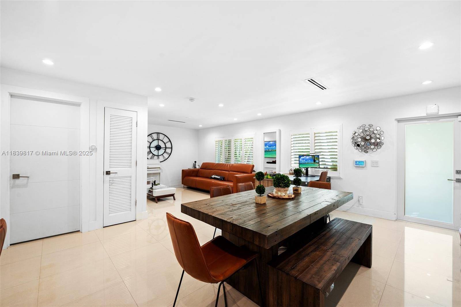 Coconut Grove, FL 33133,2511 Tequesta Ln