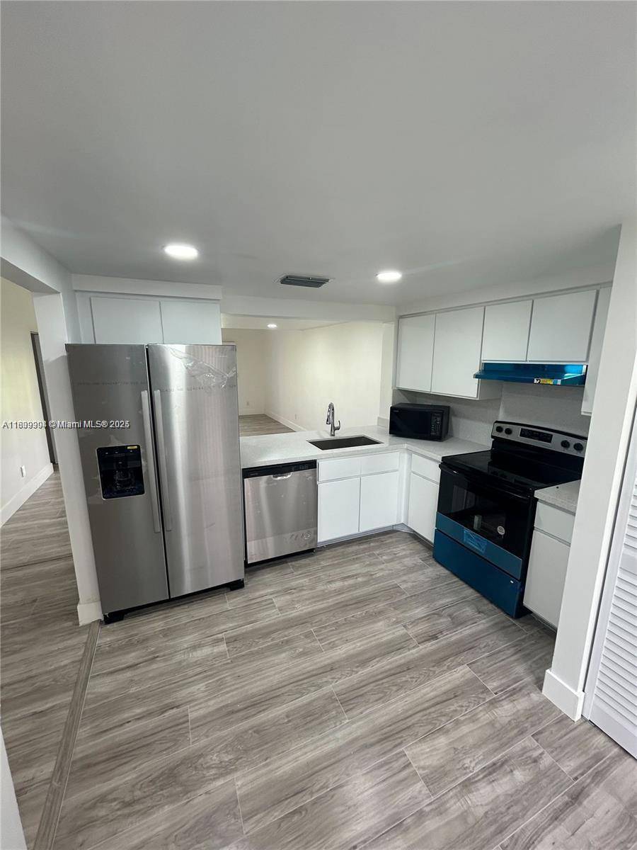 Sunrise, FL 33351,4632 NW 90th Ave
