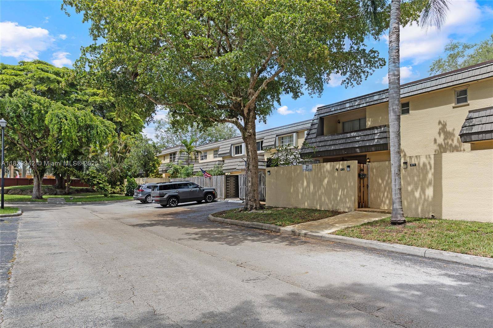 Miami, FL 33183,8713 SW 137th Ave #8713