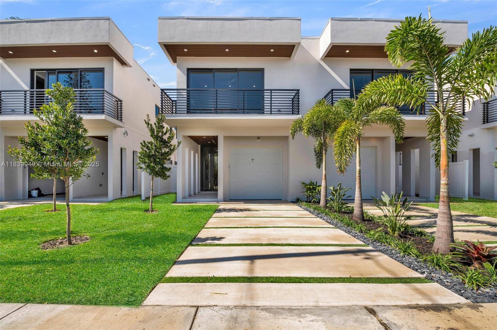 Fort Lauderdale, FL 33304,915 NE 17th Ter