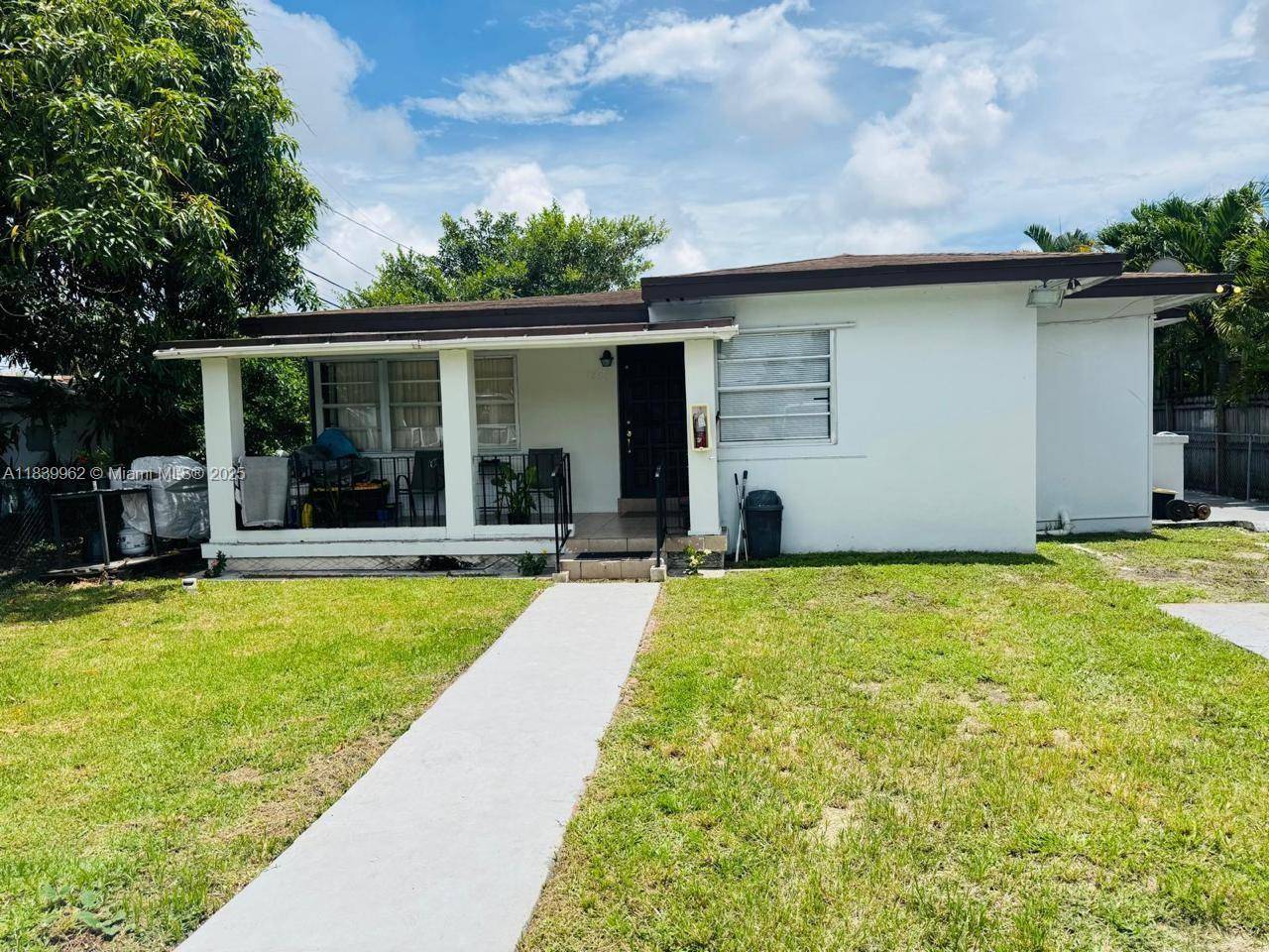 Miami, FL 33126,7230 NW 3rd St