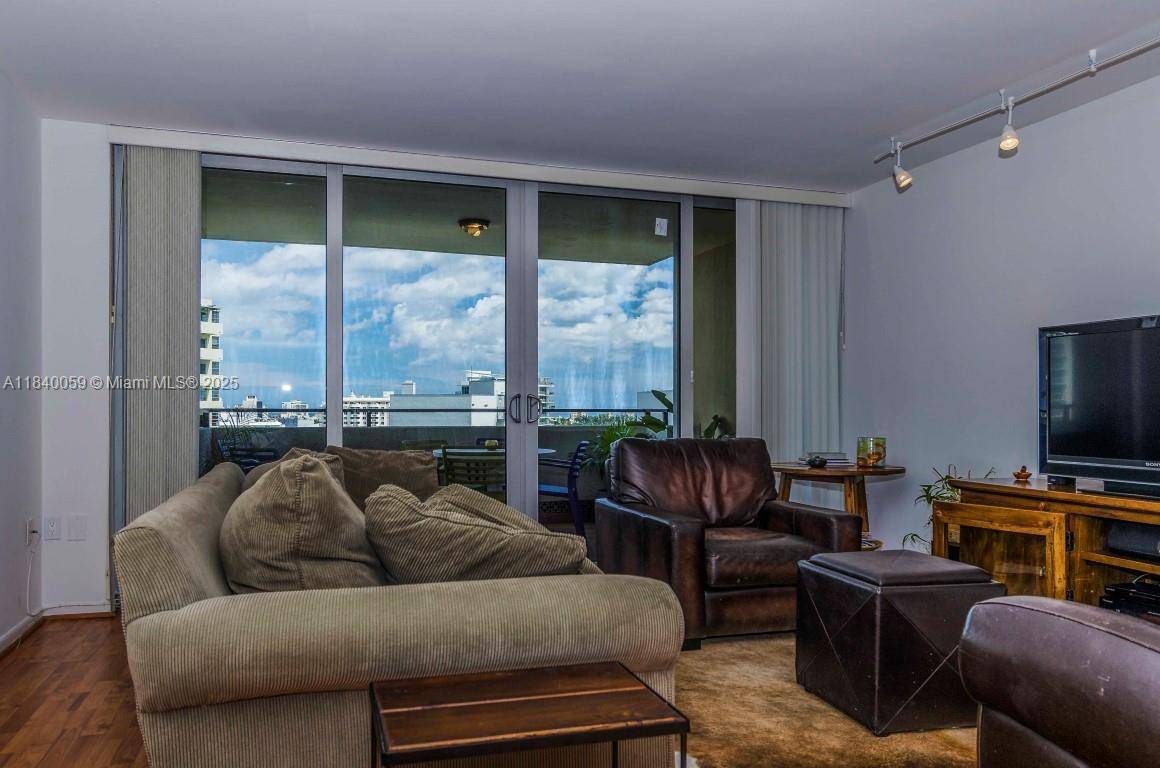 Miami Beach, FL 33139,11 Island Ave #1210