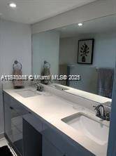 Miami Beach, FL 33140,5005 Collins Ave #305