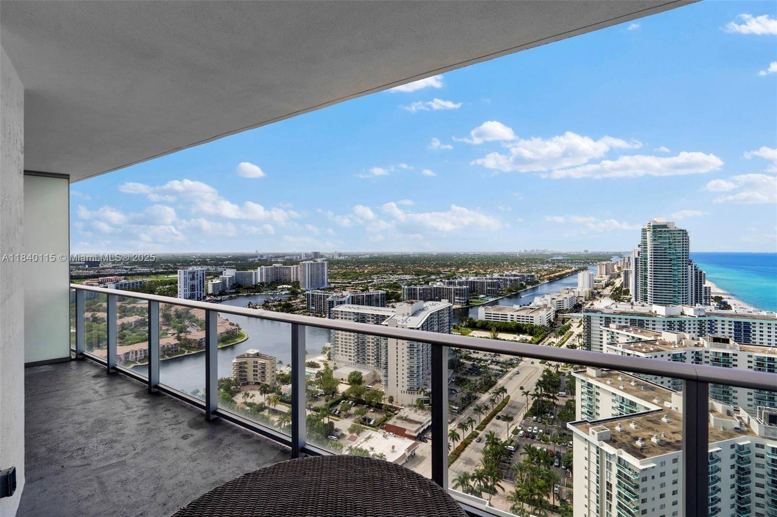 Hollywood, FL 33019,4111 S Ocean Dr #2906