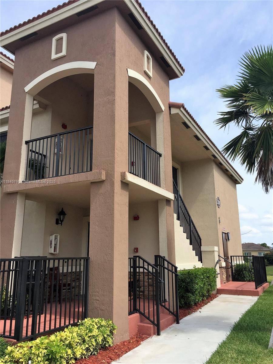 Cutler Bay, FL 33190,22301 SW 88th Pl #206