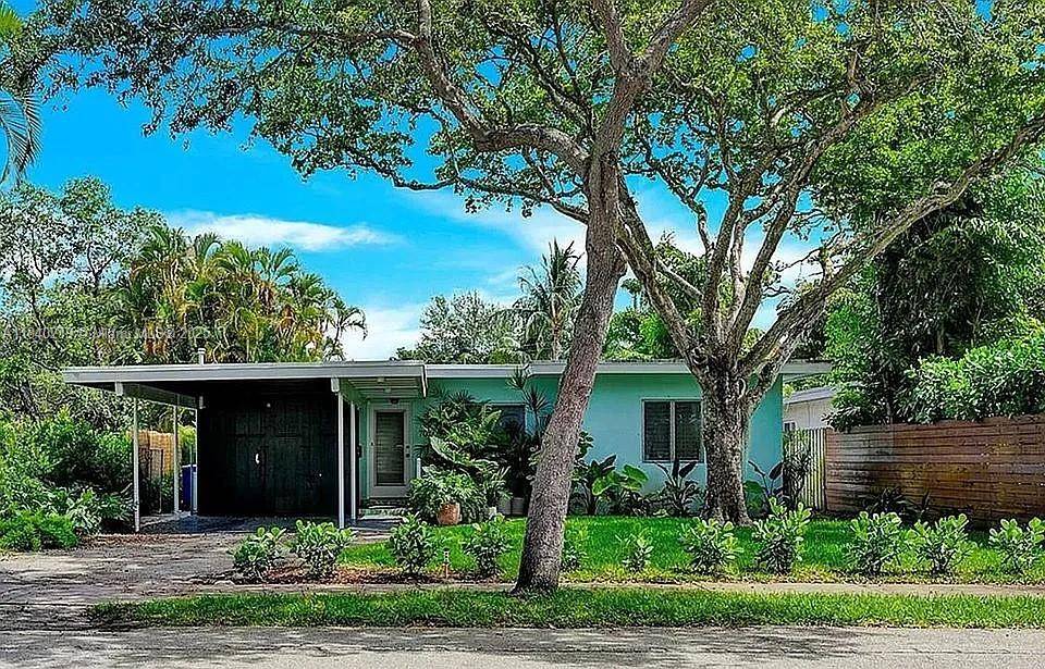 Fort Lauderdale, FL 33316,707 SE 11th Ct
