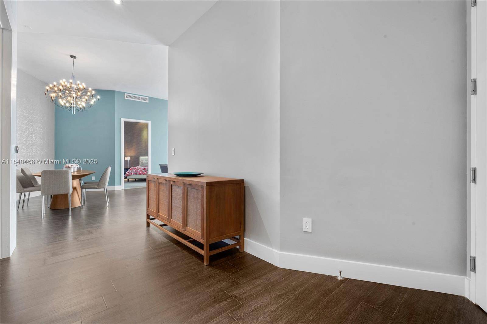 Sunny Isles Beach, FL 33160,16001 Collins Ave #4307