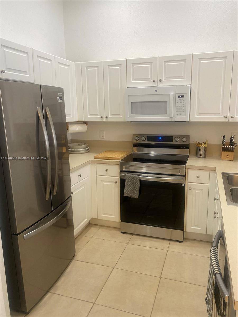 Miramar, FL 33029,18863 SW 26th St #0
