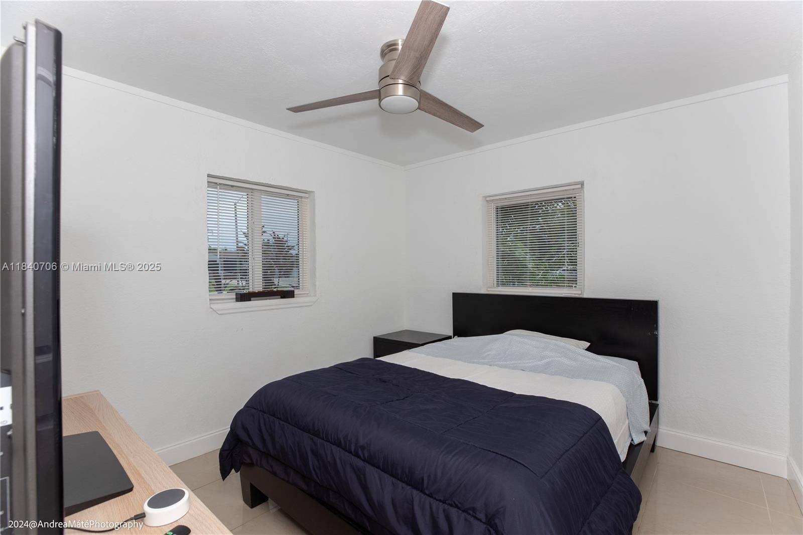 Oakland Park, FL 33334,5901 NE 4th Ave #1
