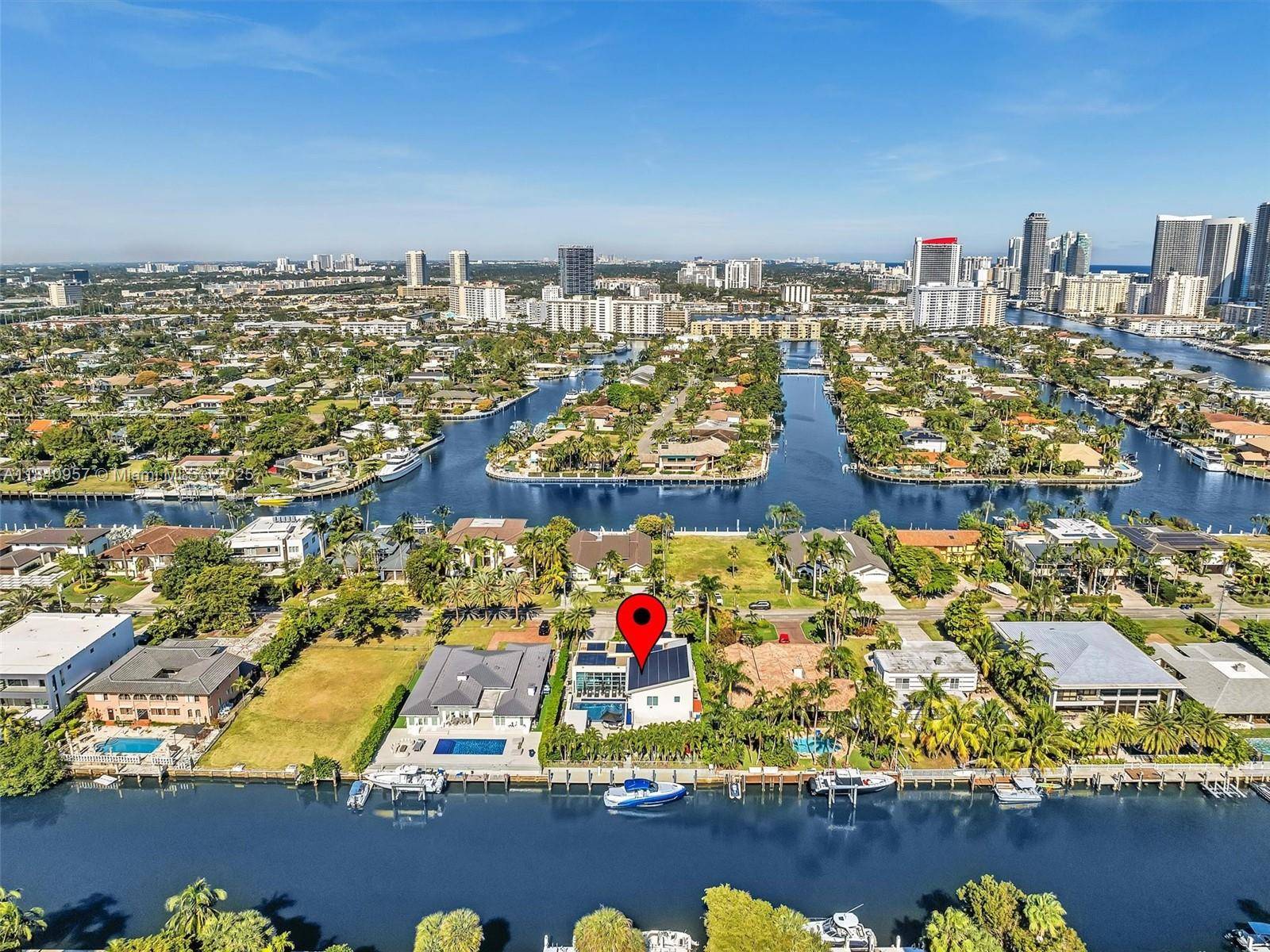 Hallandale Beach, FL 33009,307 Holiday Dr